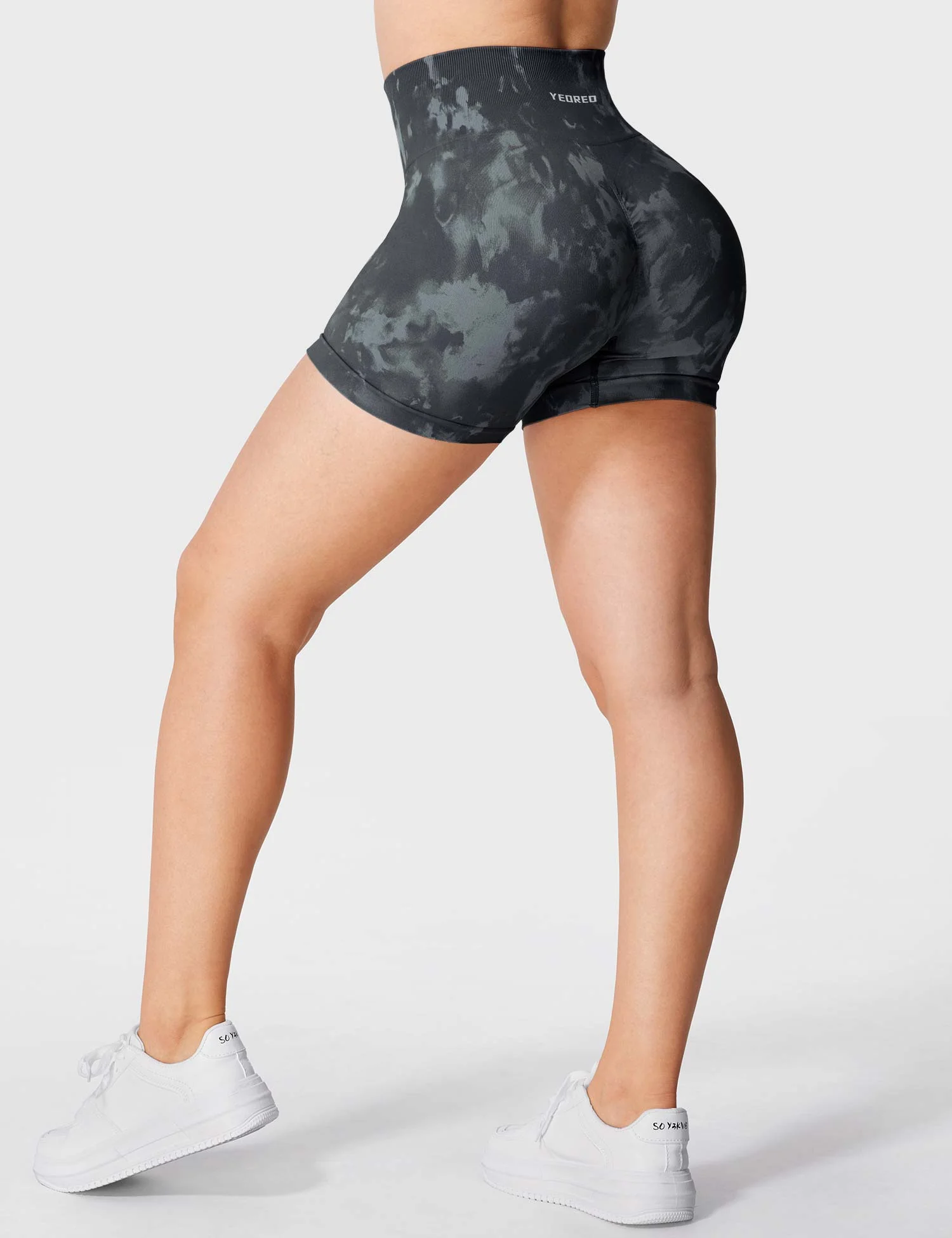 Yeoreo Seamless Print Jada Shorts - Image 11