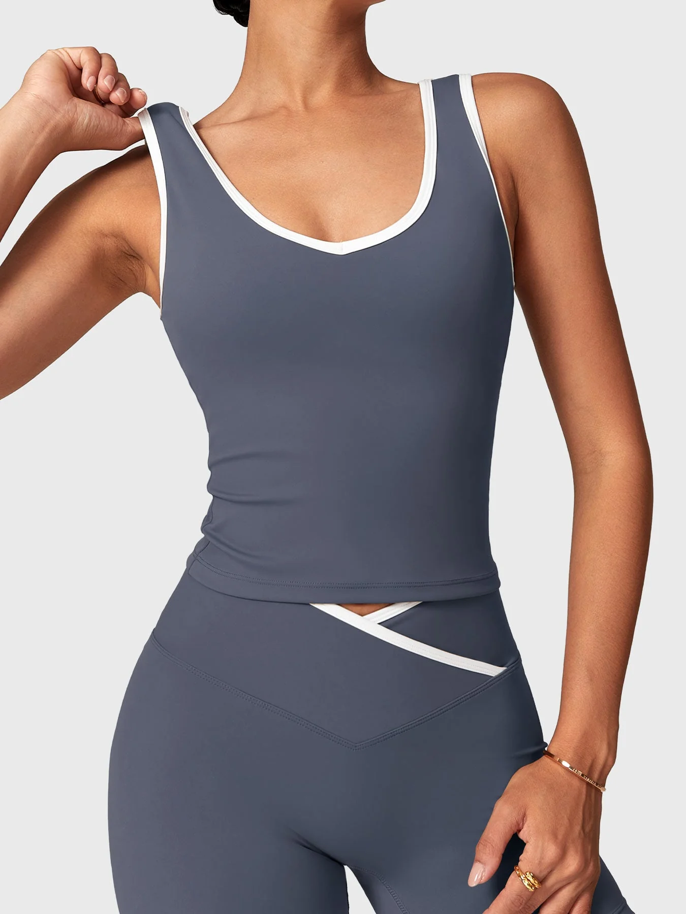 Yeoreo Alberta Contrast Trim Tank - Image 11
