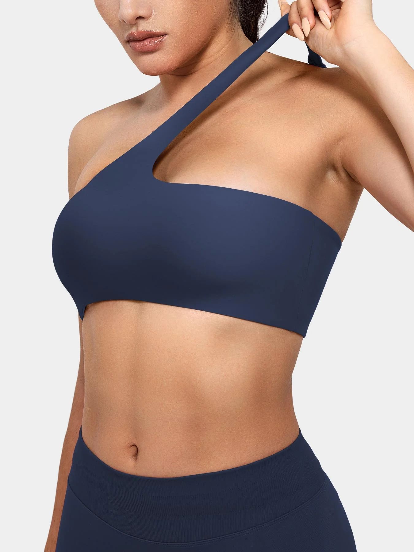 Yeoreo Claranie One-Shoulder Sports Bra - Image 10