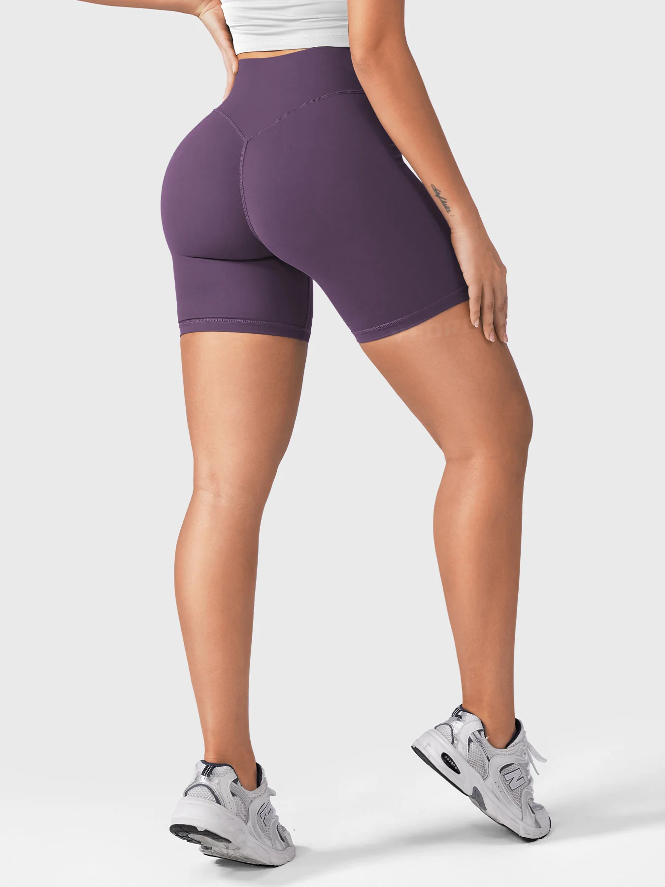 Yeoreo Craze 6" Scrunch Shorts - Image 36