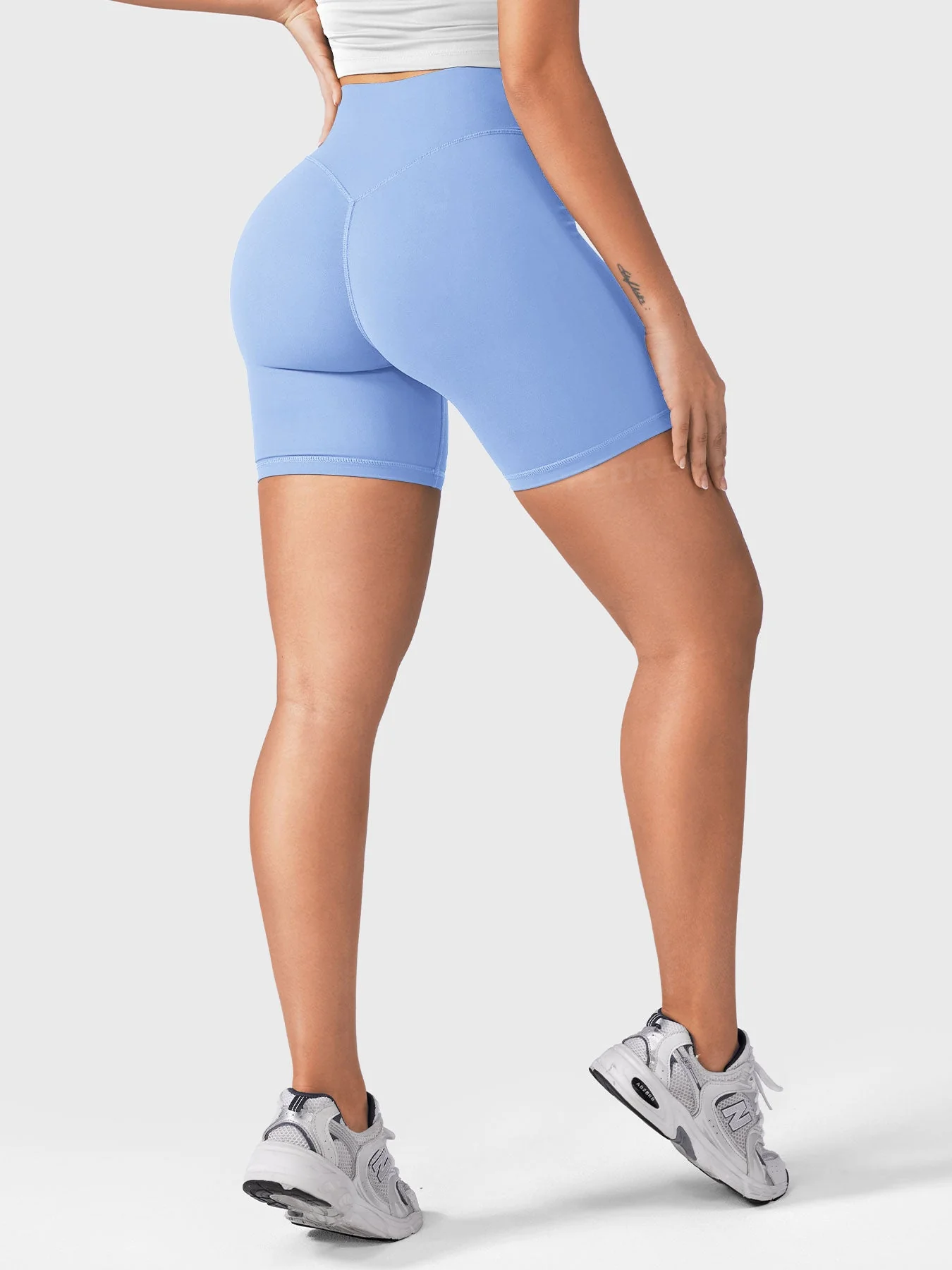 Yeoreo Craze 6" Scrunch Shorts - Image 4