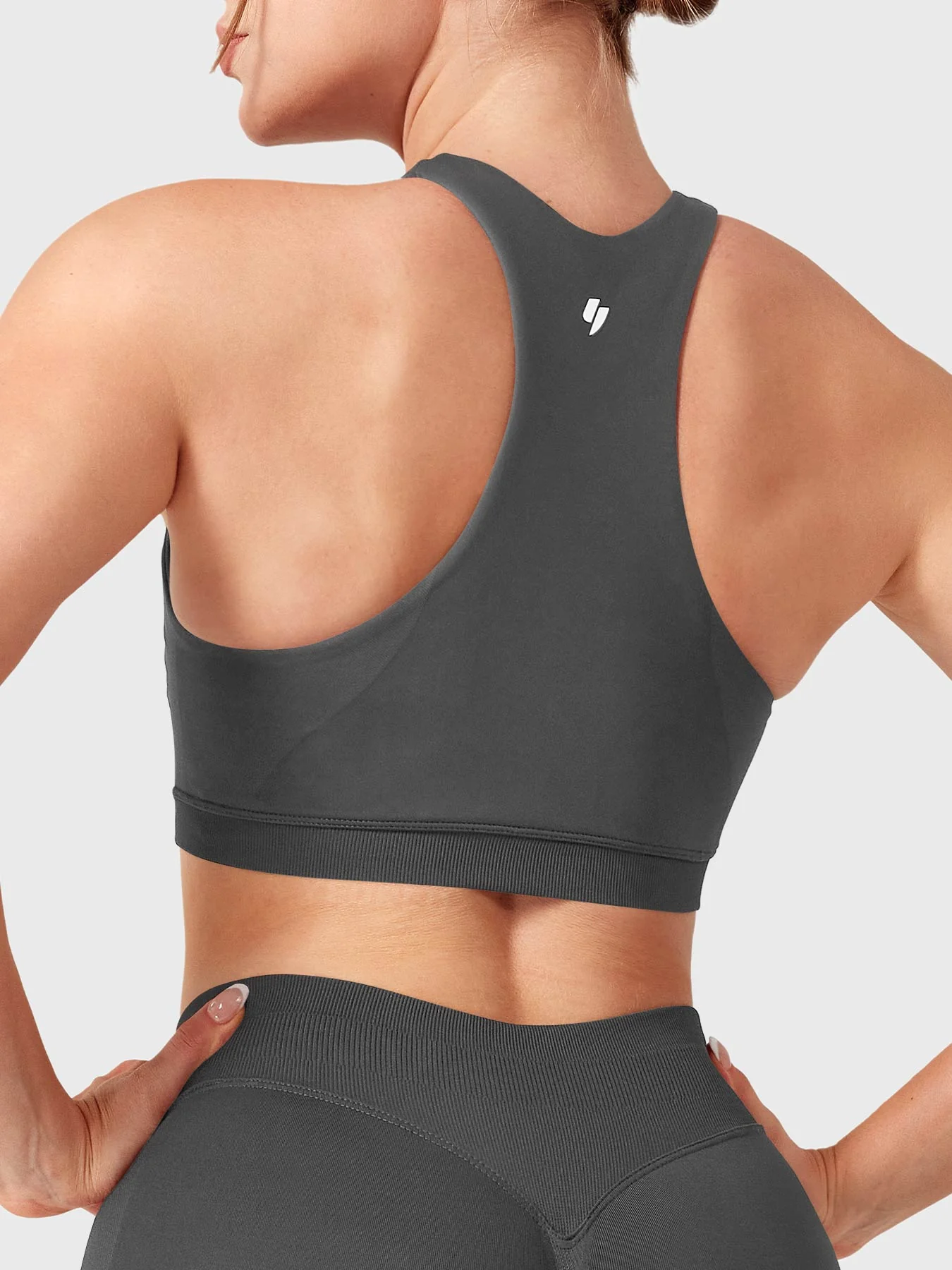 Yeoreo Dafnien Racerback Seamless Sports Bra - Image 27