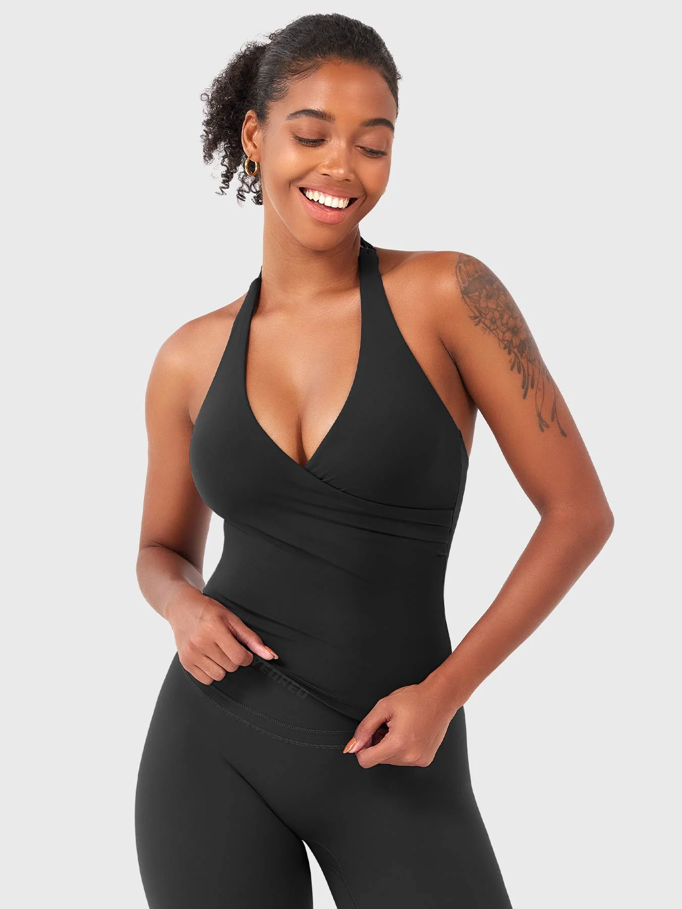 Yeoreo Elevine V Halter Tank - Image 10