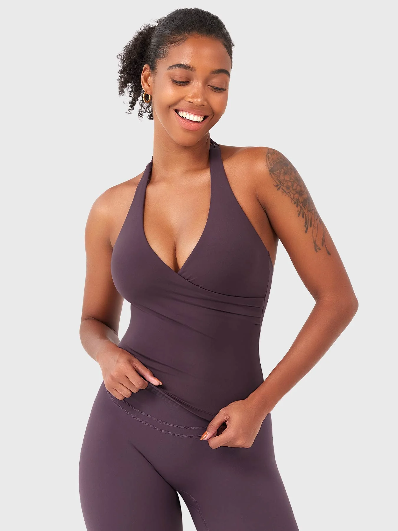 Yeoreo Elevine V Halter Tank - Image 15