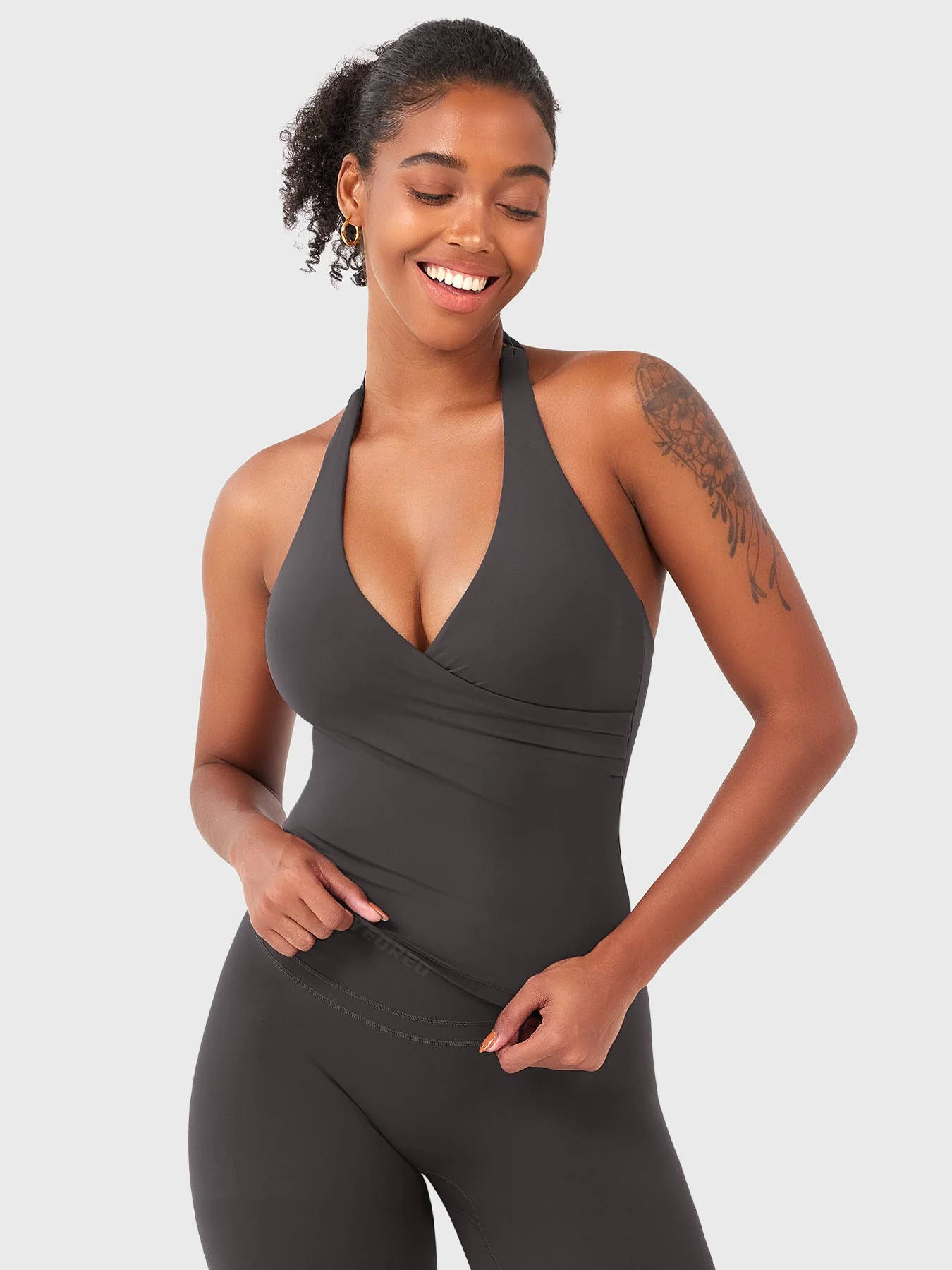 Yeoreo Elevine V Halter Tank - Image 45