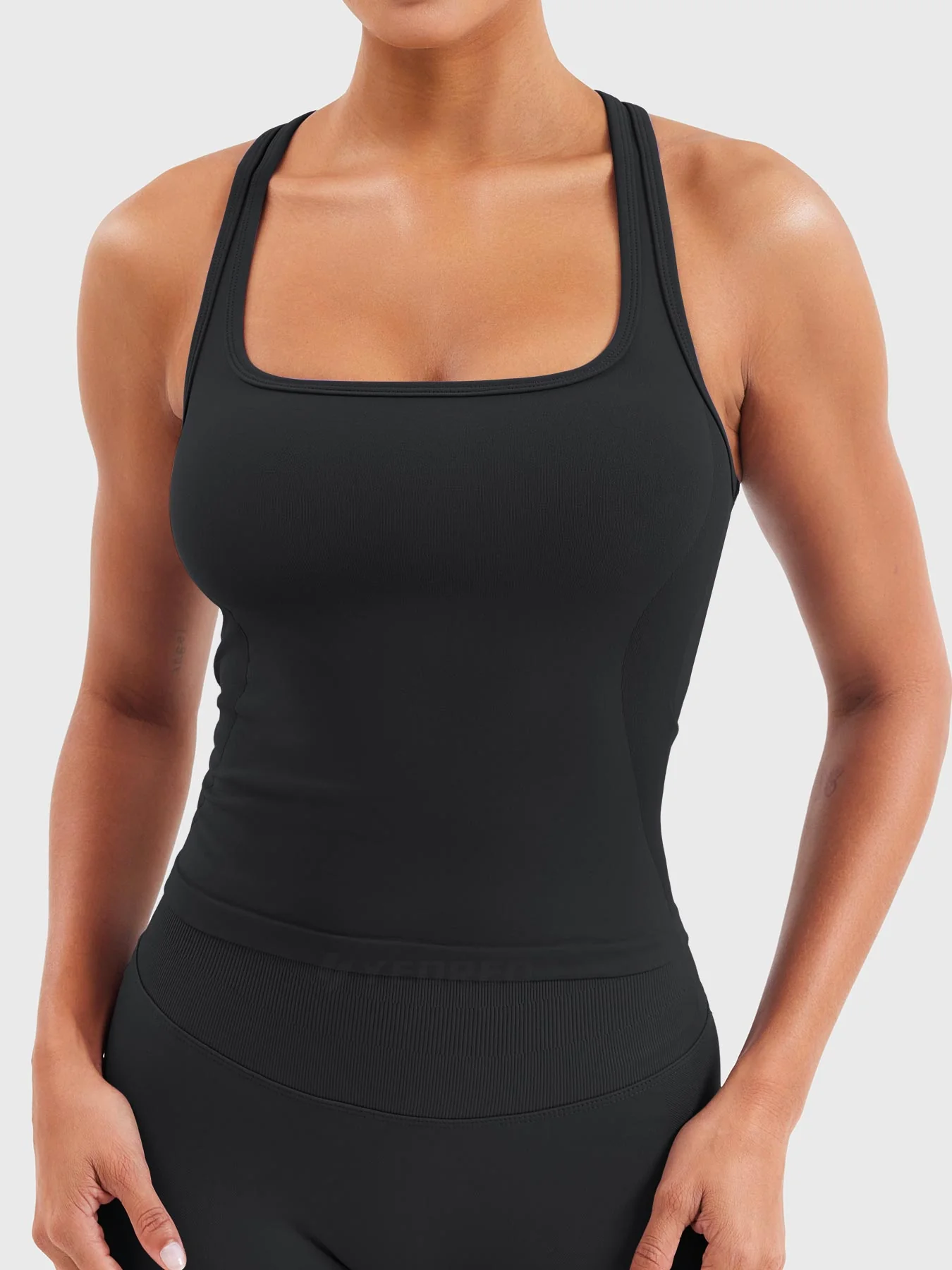 Yeoreo Esteile Racerback Seamless Tank Top - Image 7