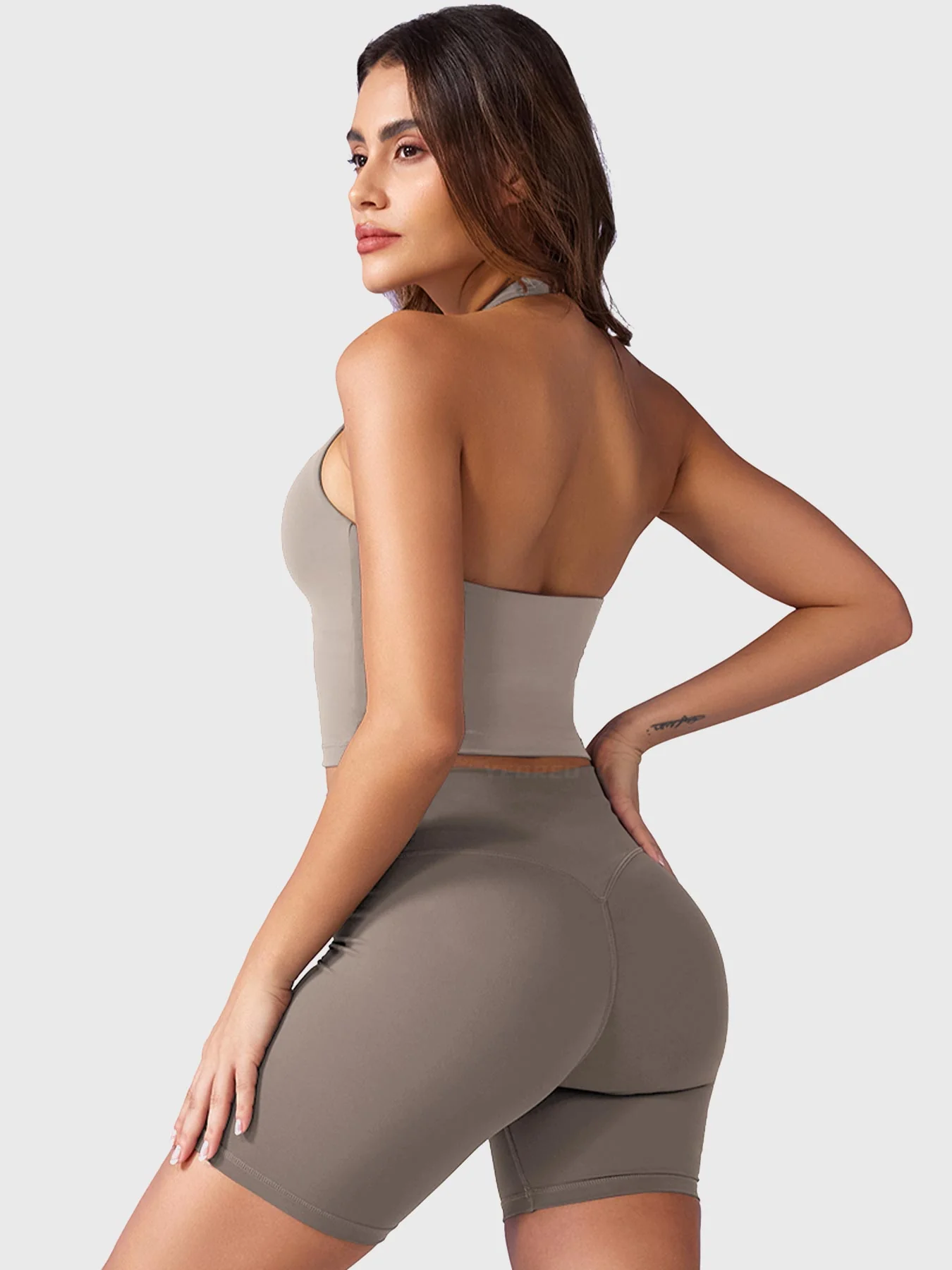 Yeoreo Hazel Halter Tank - Image 75