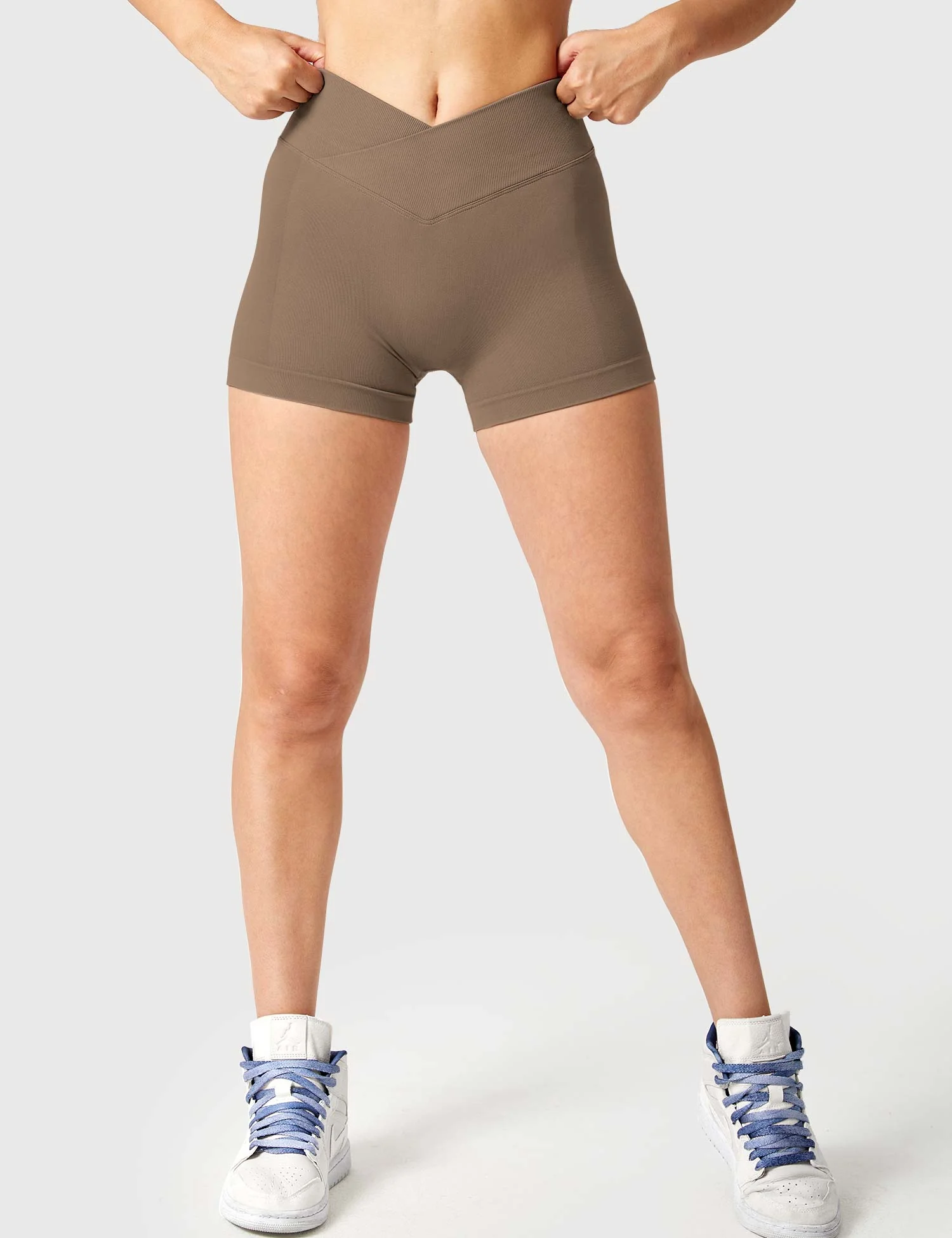 Yeoreo 3.6” Amplify V-Waistband Shorts - Image 57