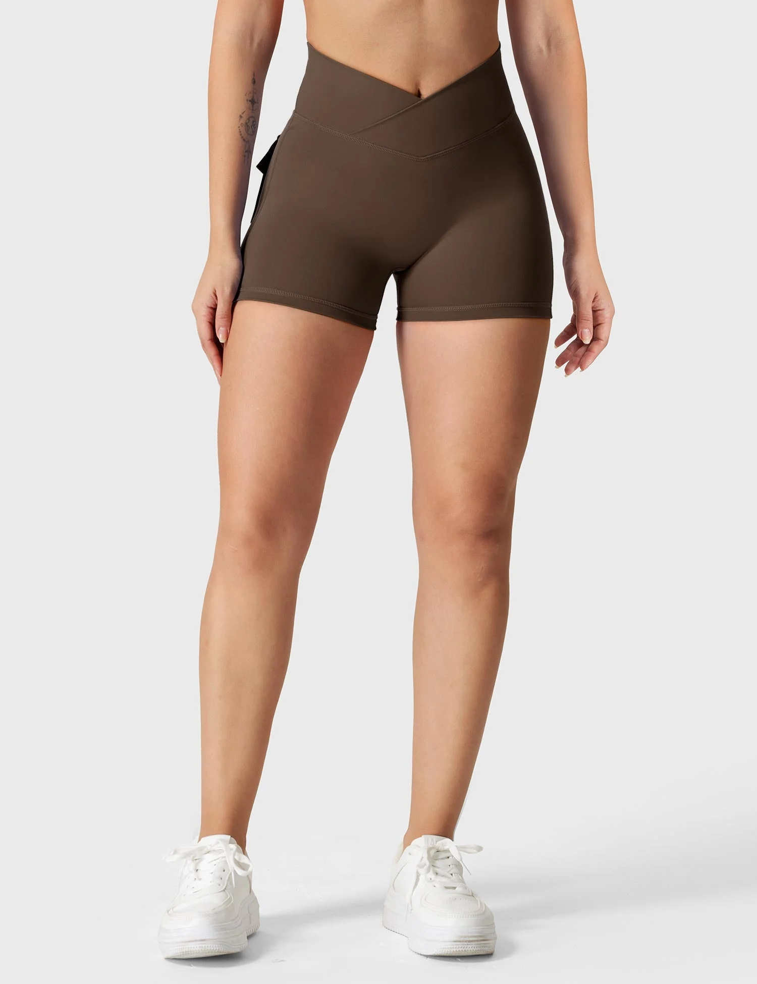 Yeoreo Charm CoreFlex™ V-Waistband 4.5" Shorts - Image 30