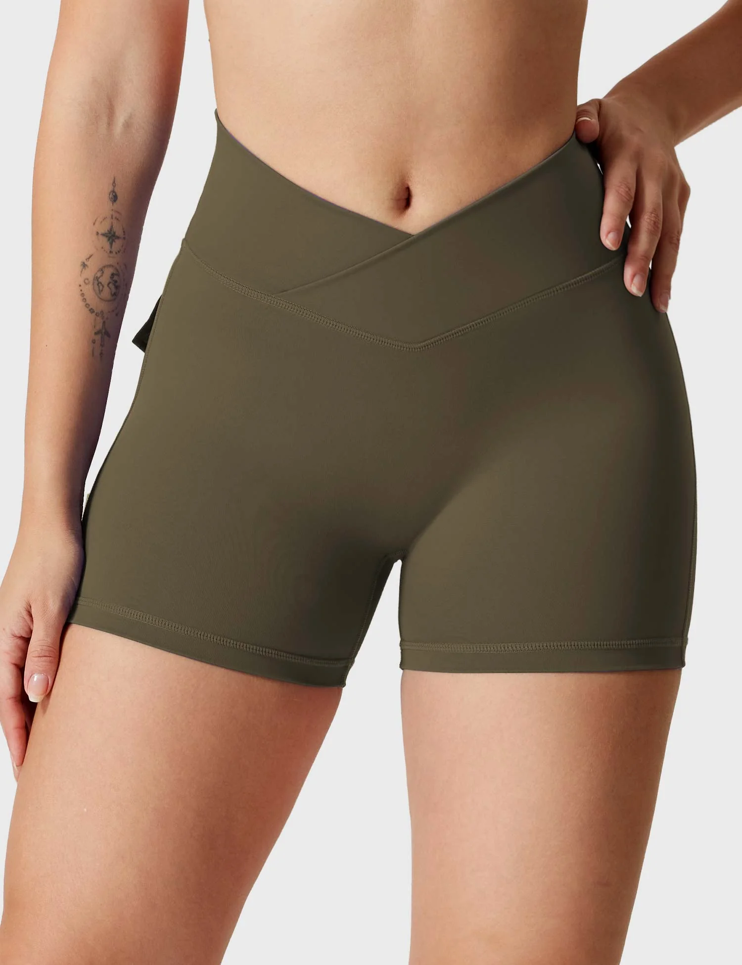 Yeoreo Charm CoreFlex™ V-Waistband 4.5" Shorts - Image 38