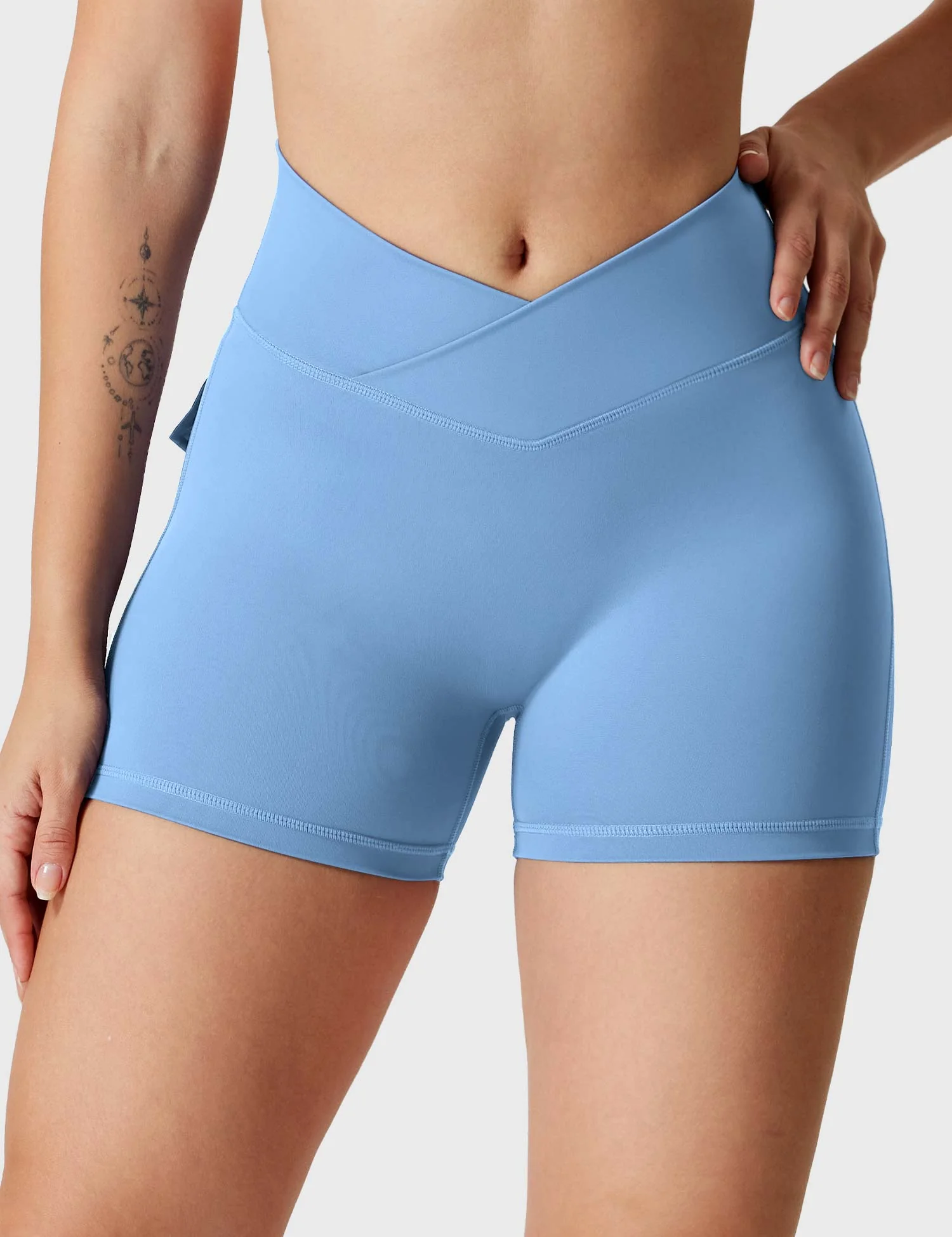 Yeoreo Charm CoreFlex™ V-Waistband 4.5" Shorts - Image 50