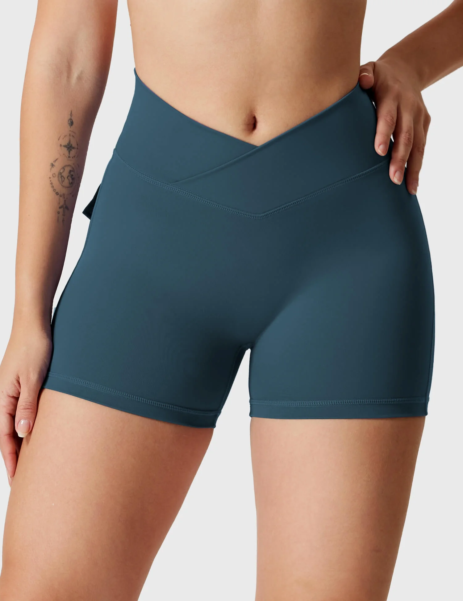 Yeoreo Charm CoreFlex™ V-Waistband 4.5" Shorts - Image 92
