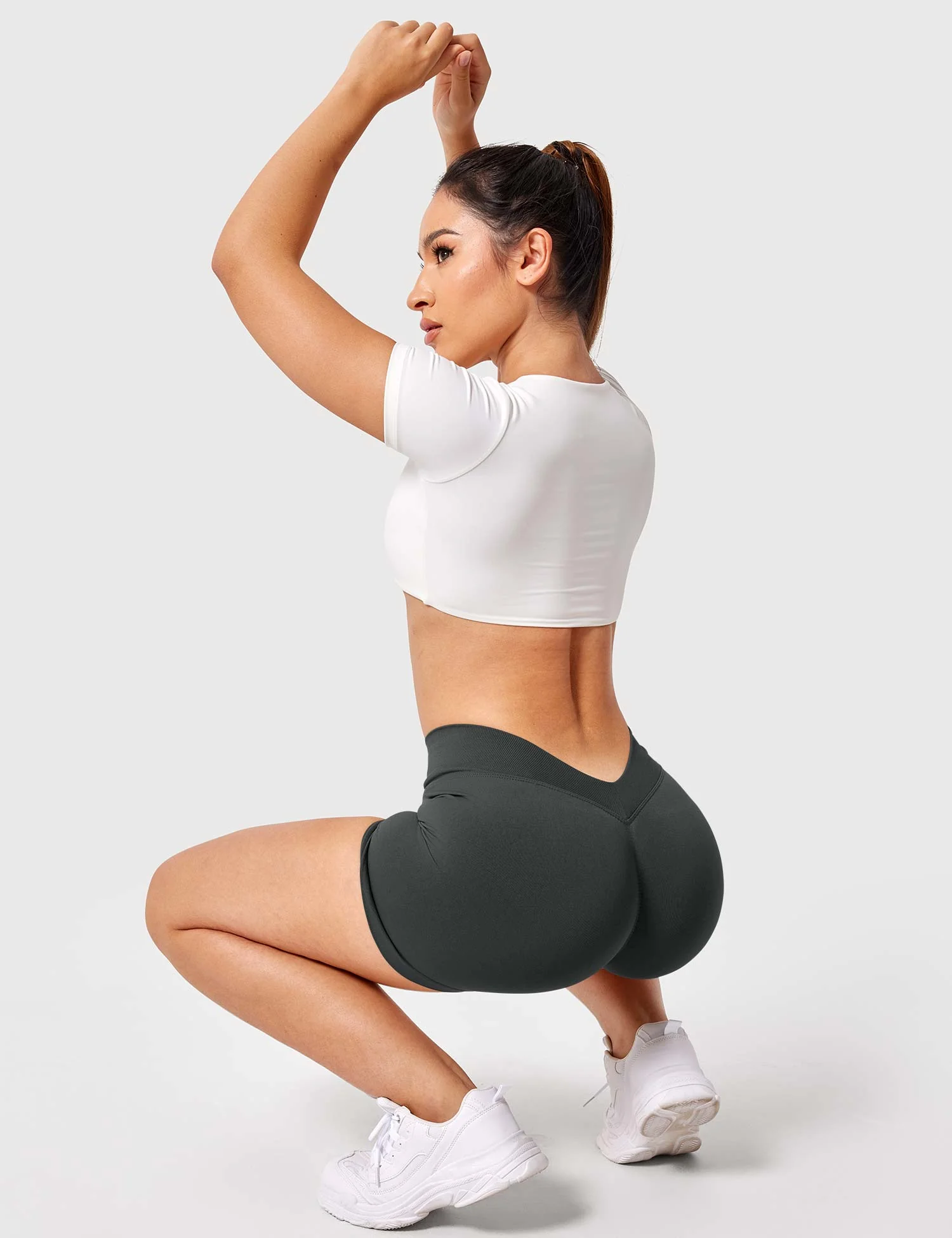 Yeoreo V Cross Liz Seamless Shorts 3.6" - Image 24