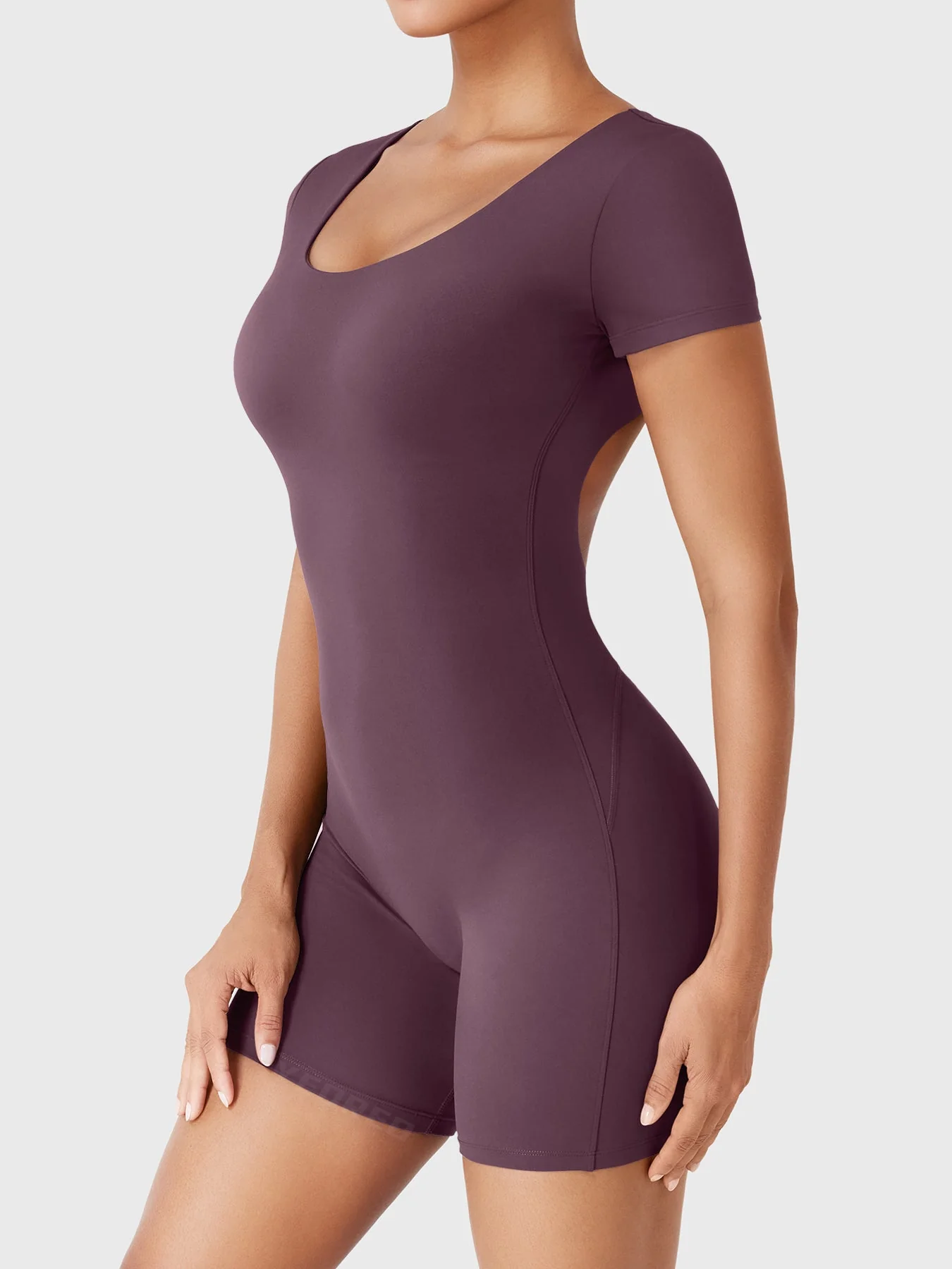 Yeoreo Xylia Open Back Romper - Image 3